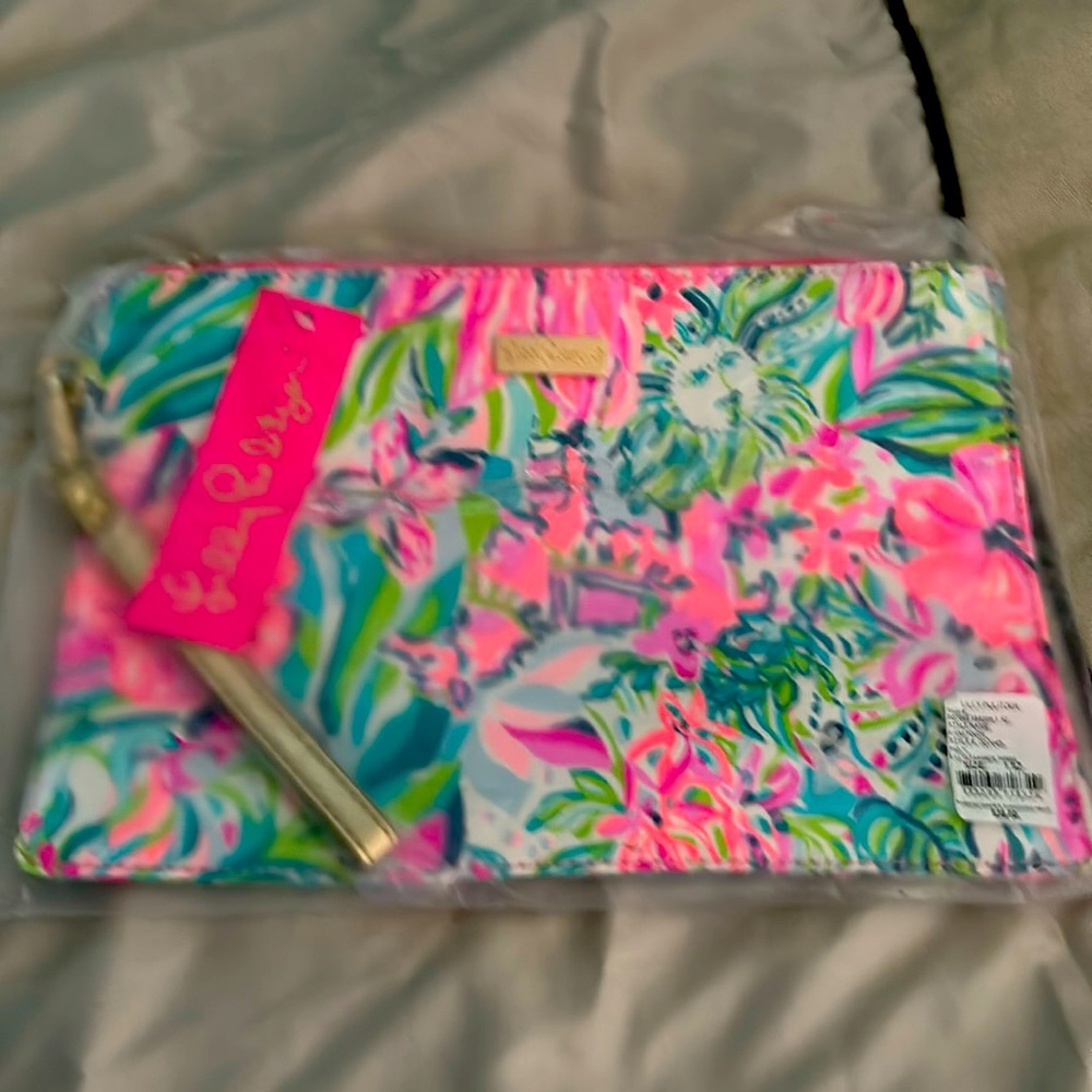 Lilly Pulitzer Liara Pouch NWT